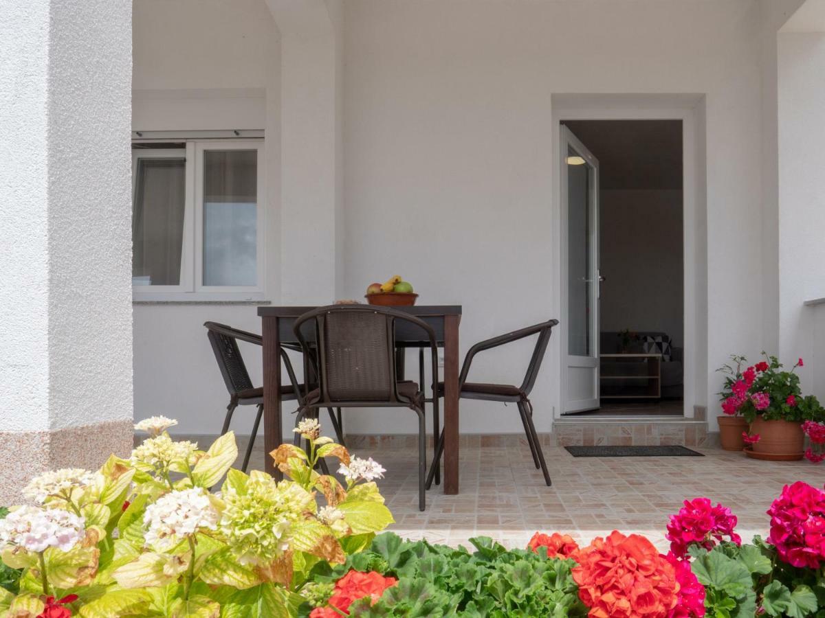 Apartments Tri Mora Razanac Exterior photo
